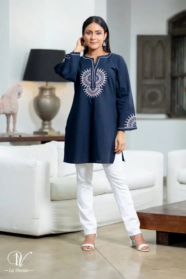Front & Sleeve Embroidered Kurta