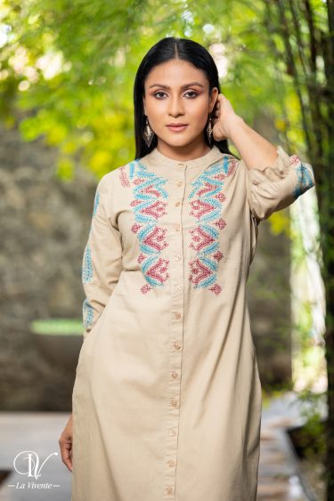 Floral Embroidered Frill Hemmed Midi Dress