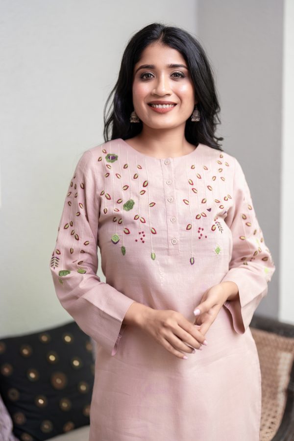 Floral Embroidered Kurta With Placket