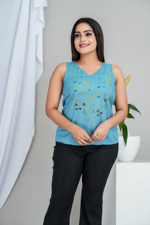 Floral Embroidered Sleeveless V-Necked Top - Image 3