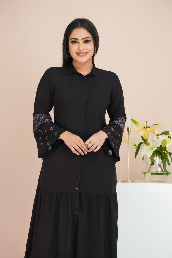 Sleeve Embroidered Frilled Maxi Dress