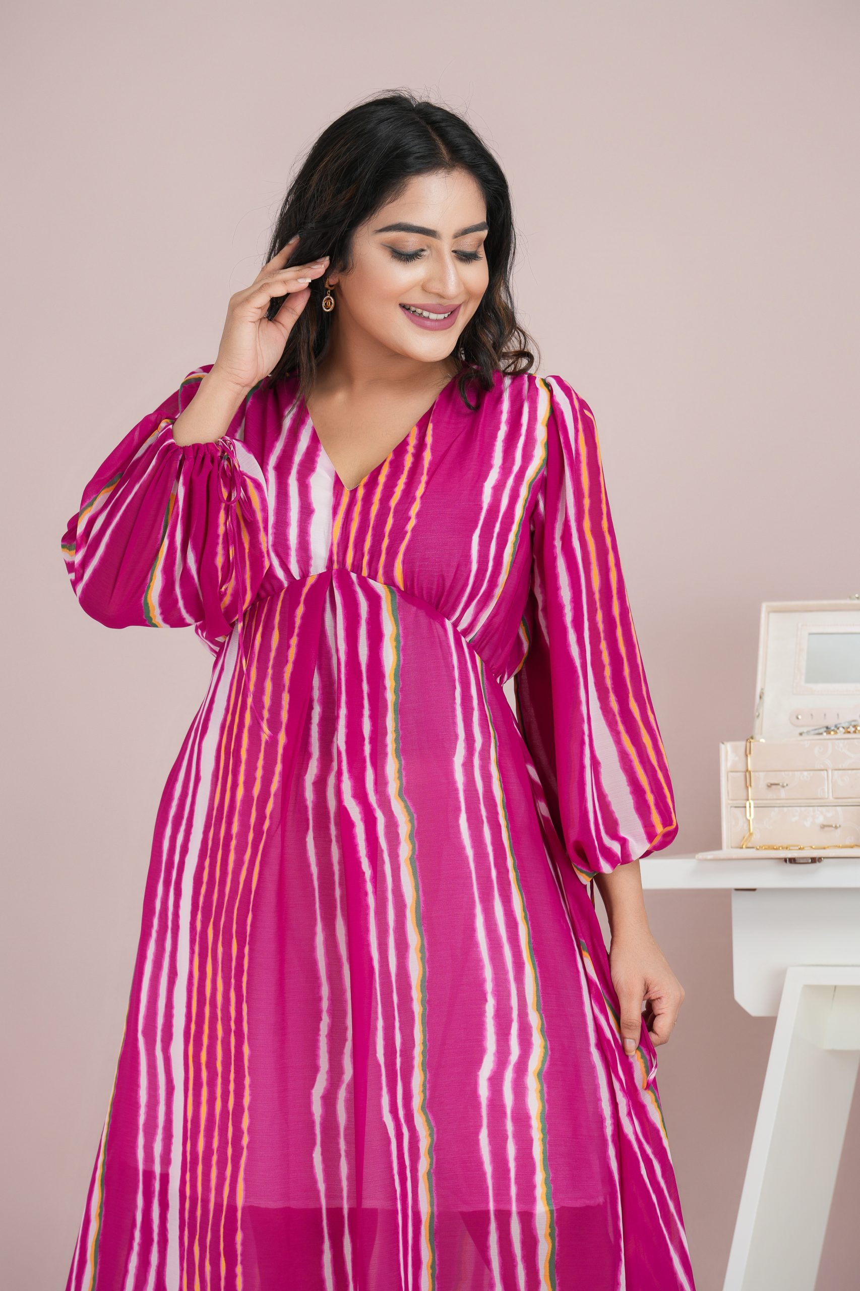 Striped Empireline V-necked Maxi Dress - Image 4