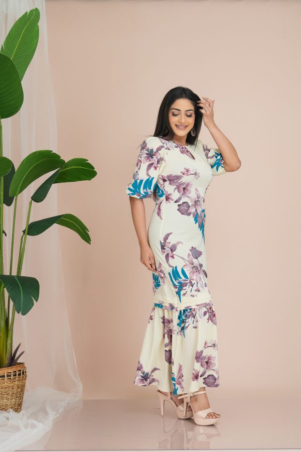 Floral Patterned Pleat Detailed Mermaid Maxi Dress - Image 2
