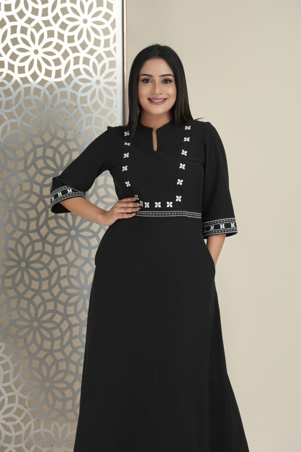Geometric embroidered notch necked maxi dress - Image 3