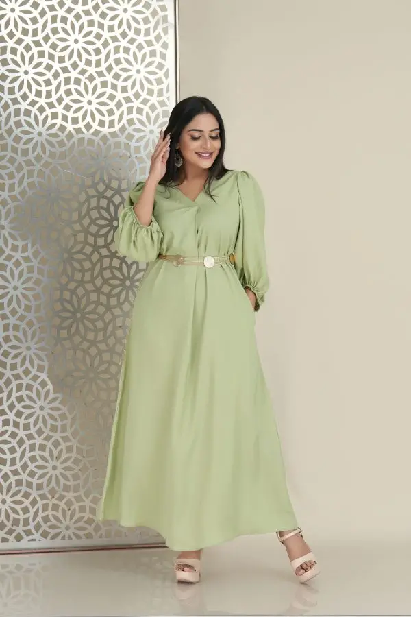 Front pleat detailed belted V-necked maxi dress - Image 2