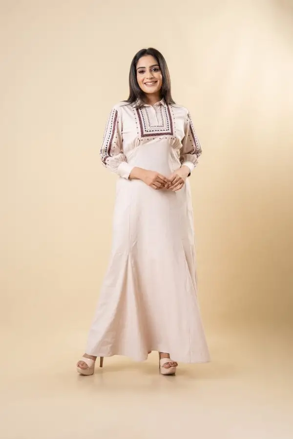 Geometric Embroidered Godet Detailed Maxi Dress - Image 2