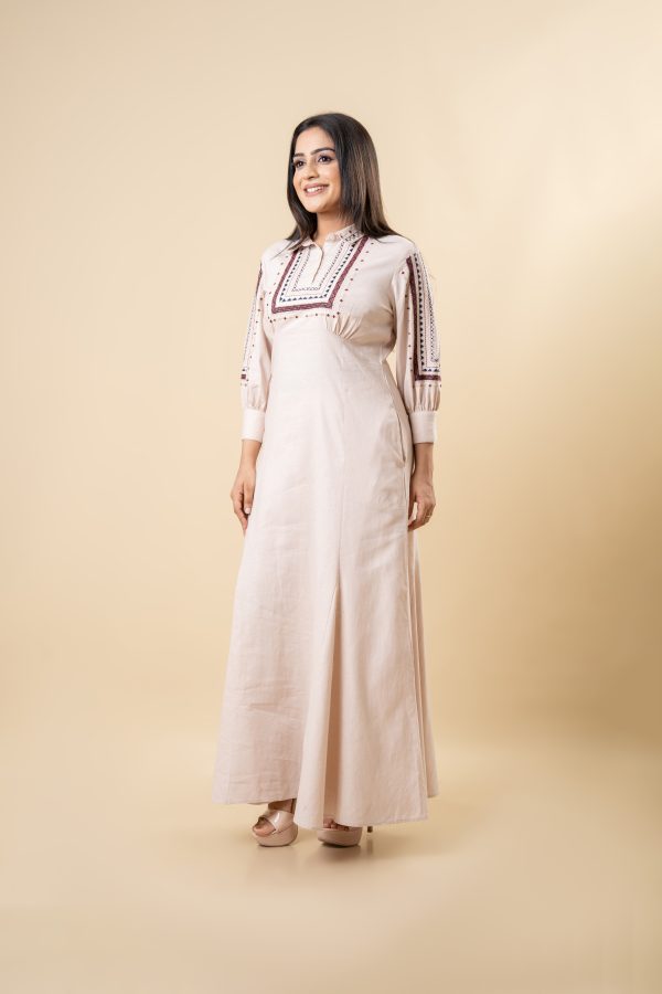 Geometric Embroidered Godet Detailed Maxi Dress - Image 4