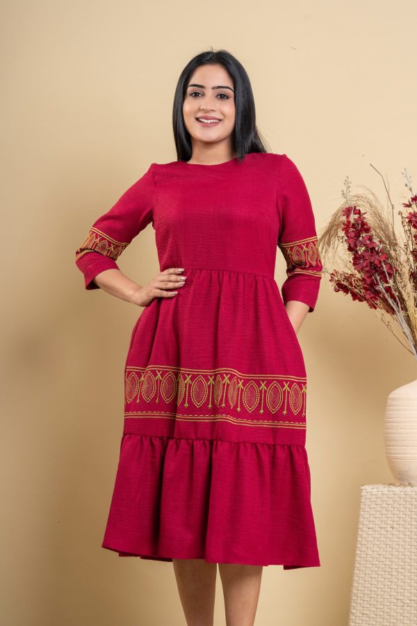 Contrast Colour Embroidered Layered Midi Dress - Image 3