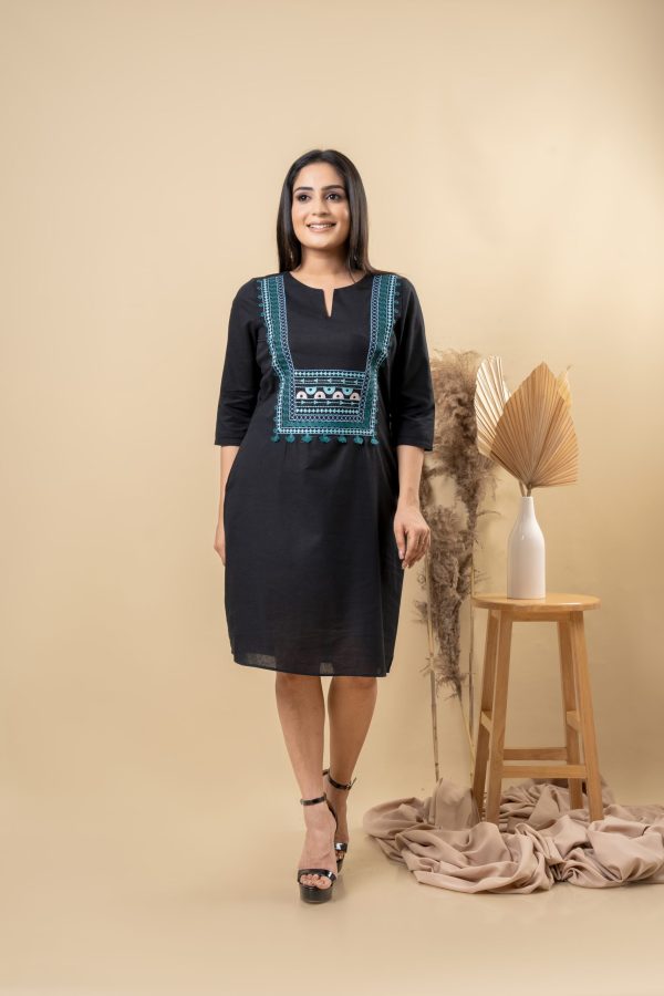 Geometric Embroidered Notch Necked Short Dress - Image 5