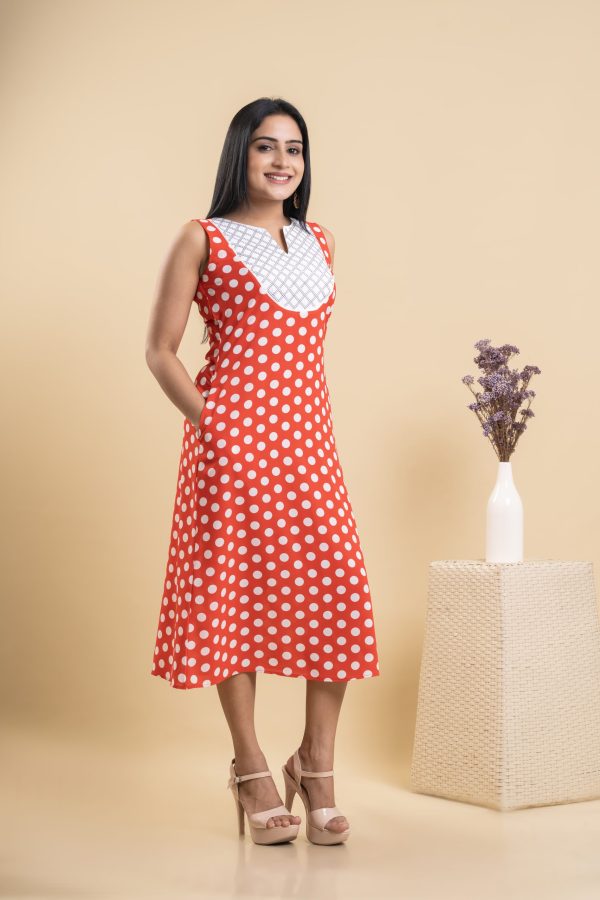 Contrast Detailed Sleeveless Polka Dot Dress - Image 2