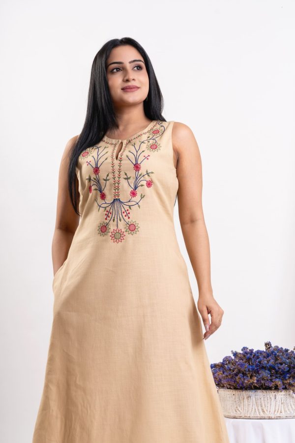 Embroidered Sleeveless Maxi Dress - Image 3