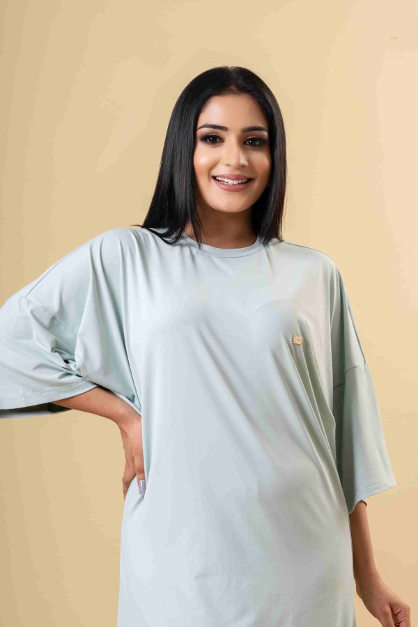 Oversized T-shirt dress - Image 3