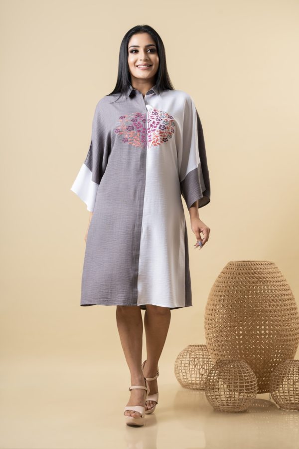 Embroidered Two-tone Short Dress - Image 2