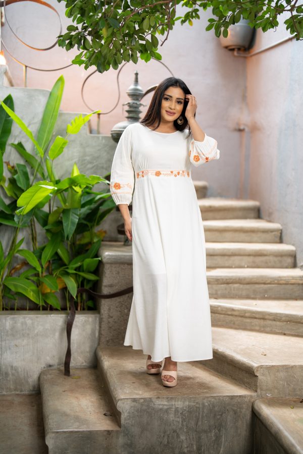 Floral Embroidered Maxi Dress - Image 3