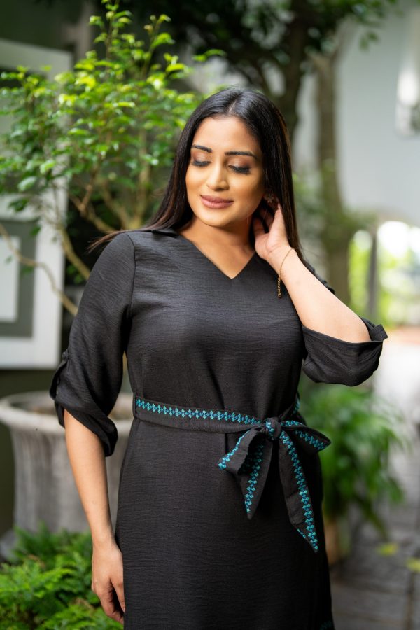 Embroidered V-Necked Short Dress - Image 4