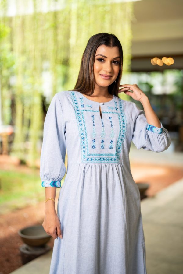 Geometric Embroidered Maxi Dress - Image 5