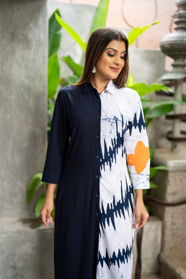 Two-Tone Batik Button Up Maxi Dress - Image 5