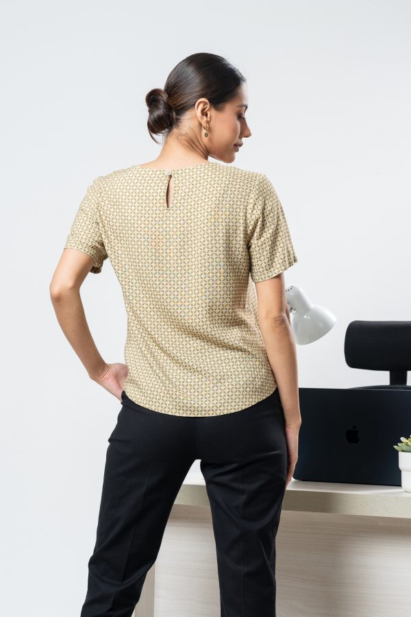 Geometric Patterned Basic Blouse - Image 4