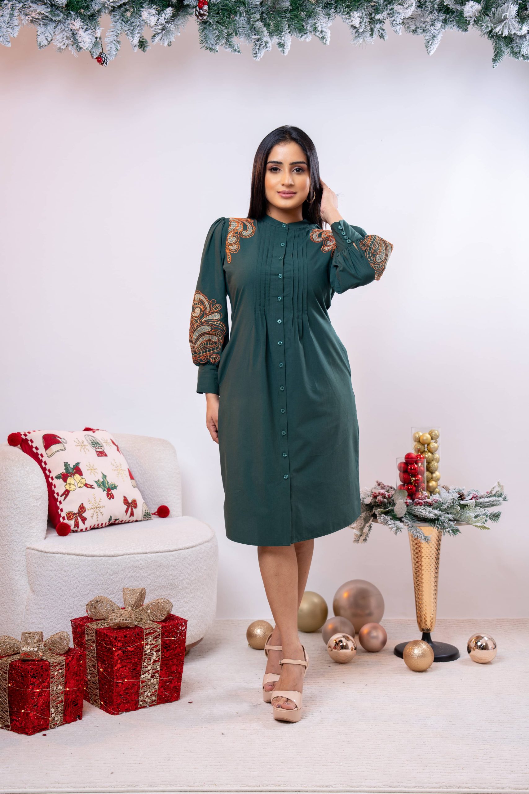 Pintuck Detailed Front Open Short Dress - Image 4