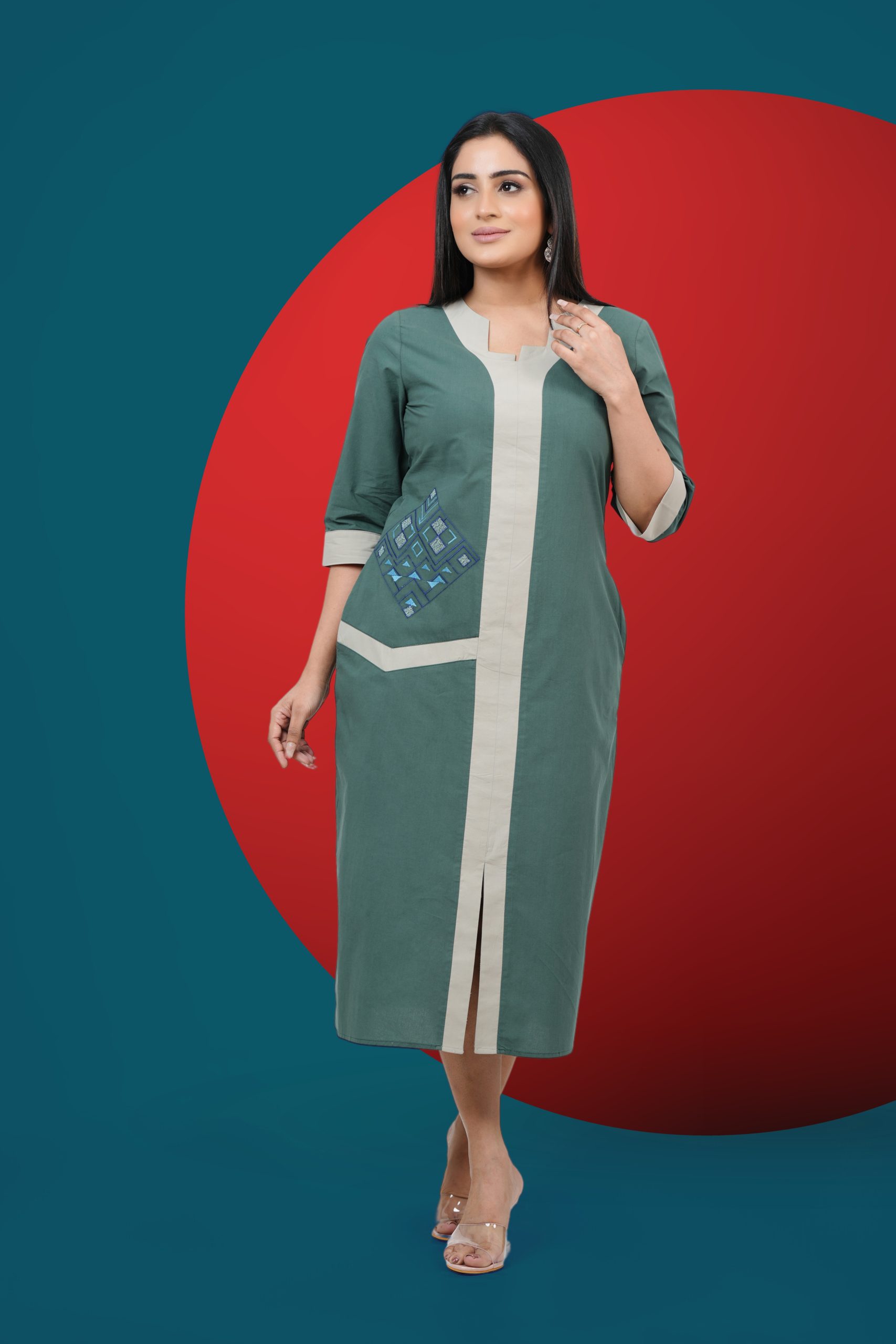 Contrast Detailed Midi Dress - Image 3