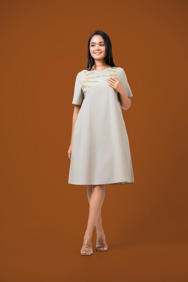 Loose Fitted Embroidery Tent Dress - Image 4