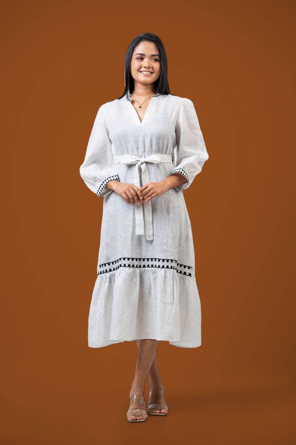 Waist Tie-Up Embroidery Tier Dress - Image 4