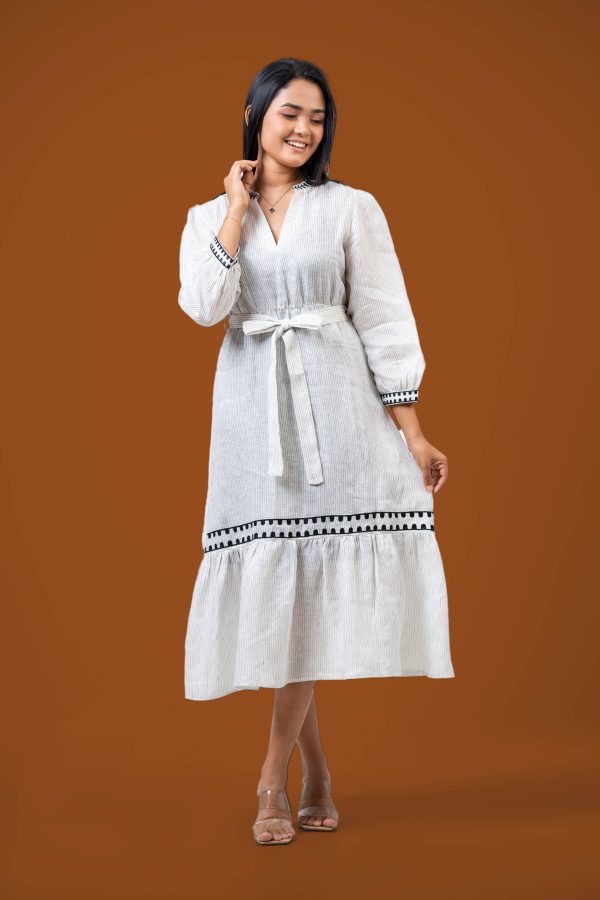 Waist Tie-Up Embroidery Tier Dress - Image 2