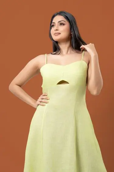 Front Cutout Detail Strappy Maxi Dress