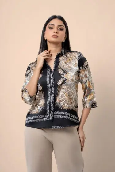 Floral Motif Patterned Short Blouse