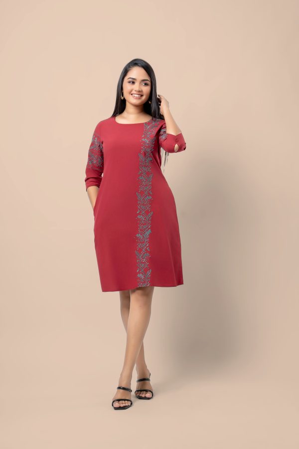 Floral Embroidery Detail Short Dress - Image 5