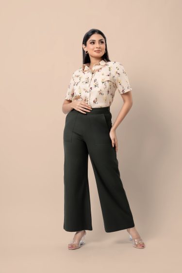 Patch Pocket Detail Pants