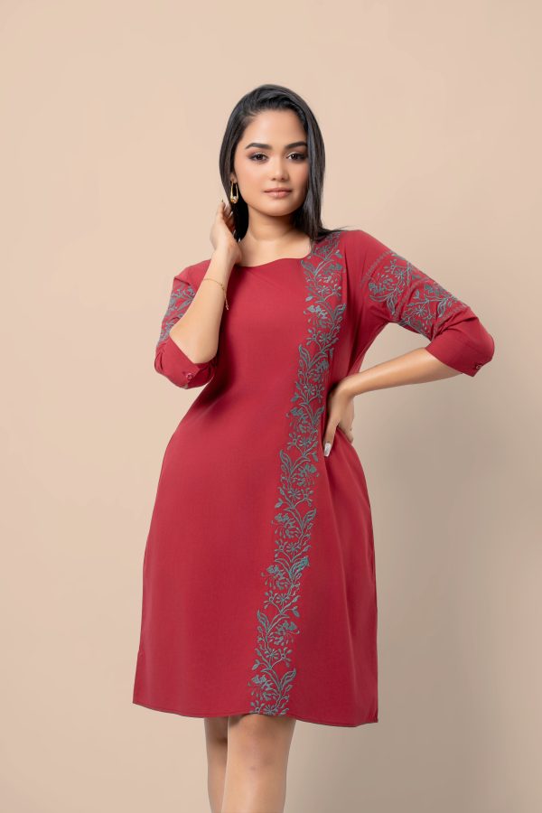 Floral Embroidery Detail Short Dress - Image 2
