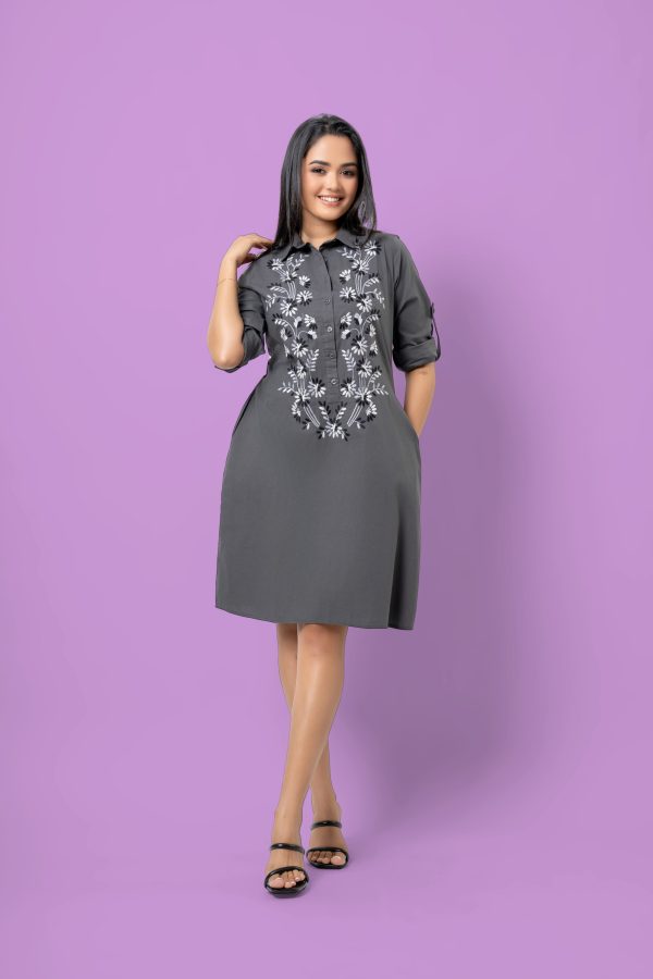 Floral Embroidery Detail Button-Down Short Dress