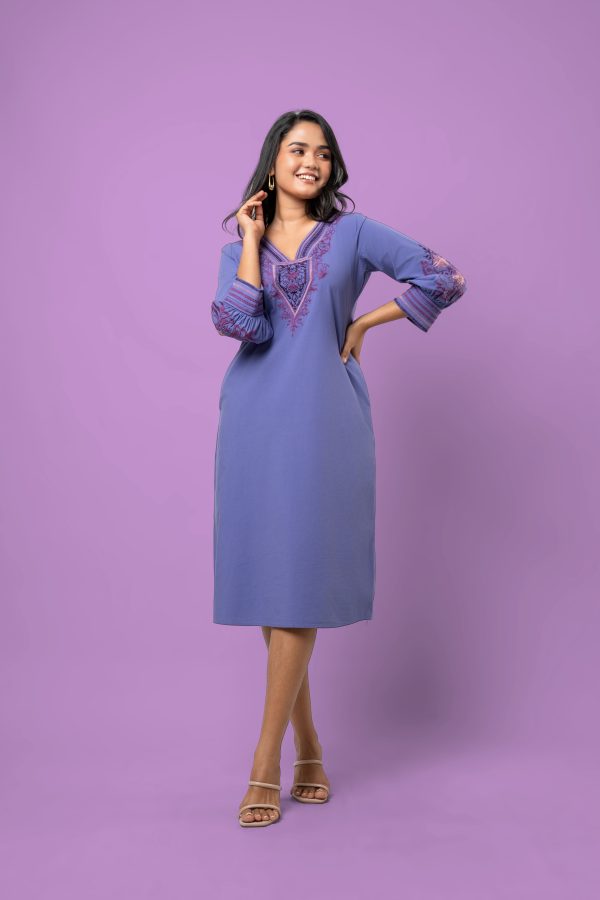 Embroidered V Neck Puff Sleeve Midi Dress - Image 6