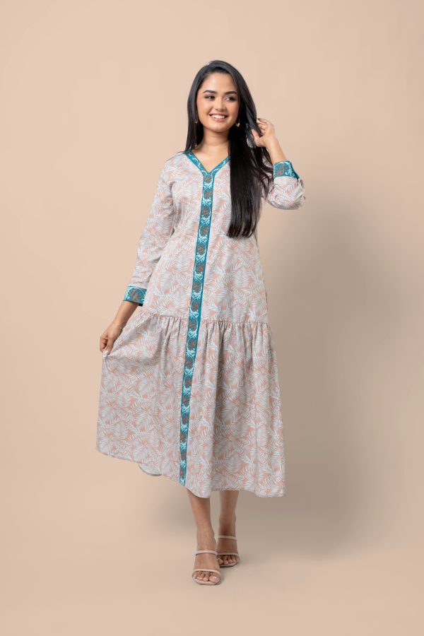 Embroidery Detail Tiered Colourblock Maxi Dress - Image 3