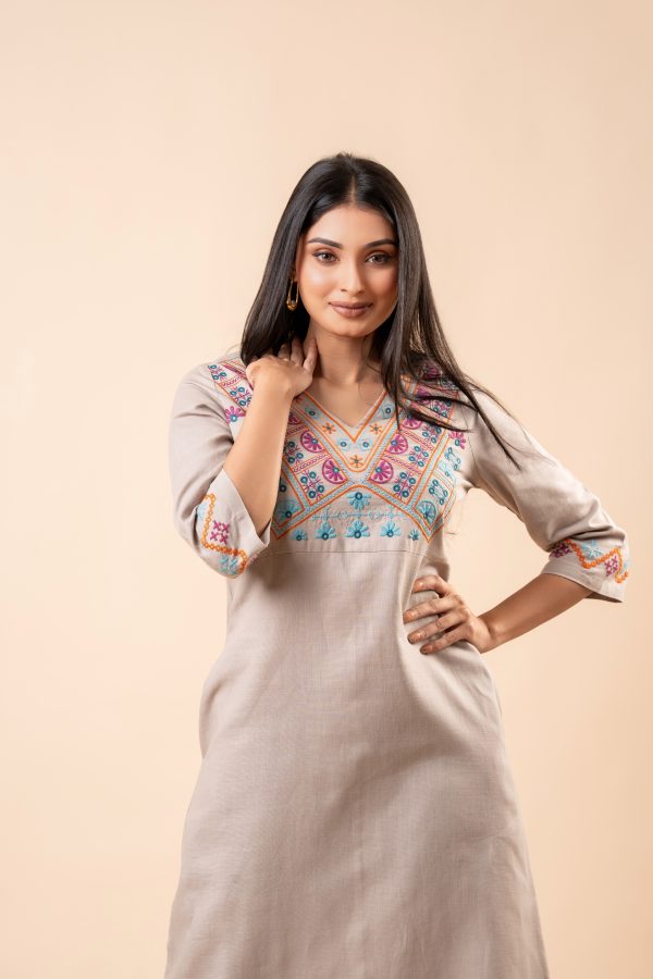 Geometric Embroidery Detail Midi Dress