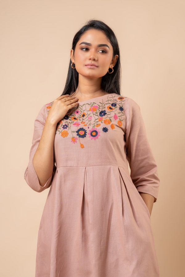 Floral Embroidery Pleated Short Dress