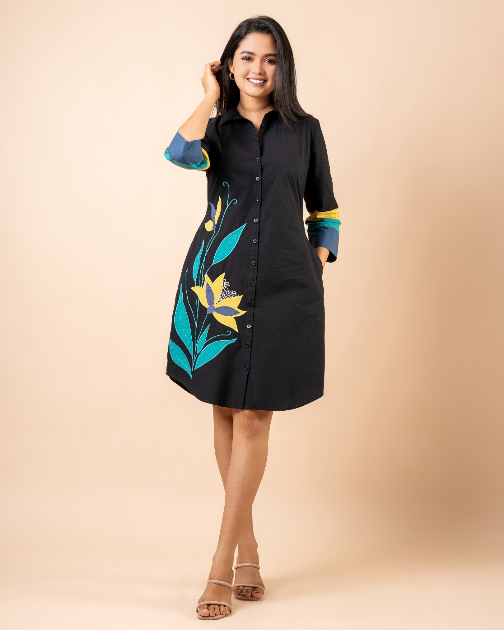 Colourblock Applique Detail Short Shirt Dress - Image 3