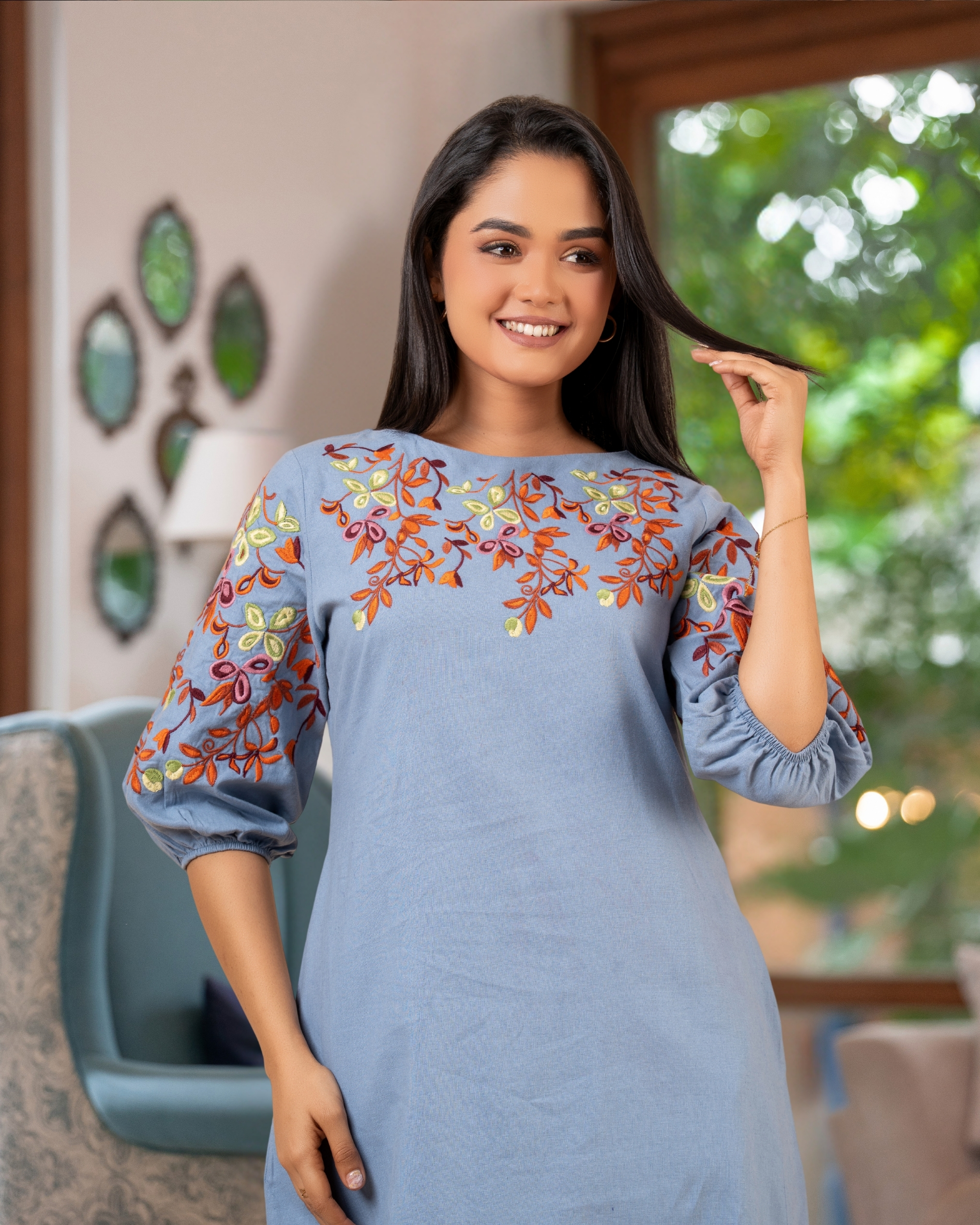 Floral Embroidery Detail Puff Sleeve Short Dress