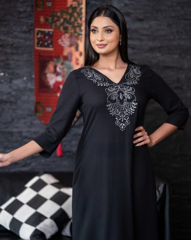 Metallic Embroidery Detail V-Neck Maxi Dress