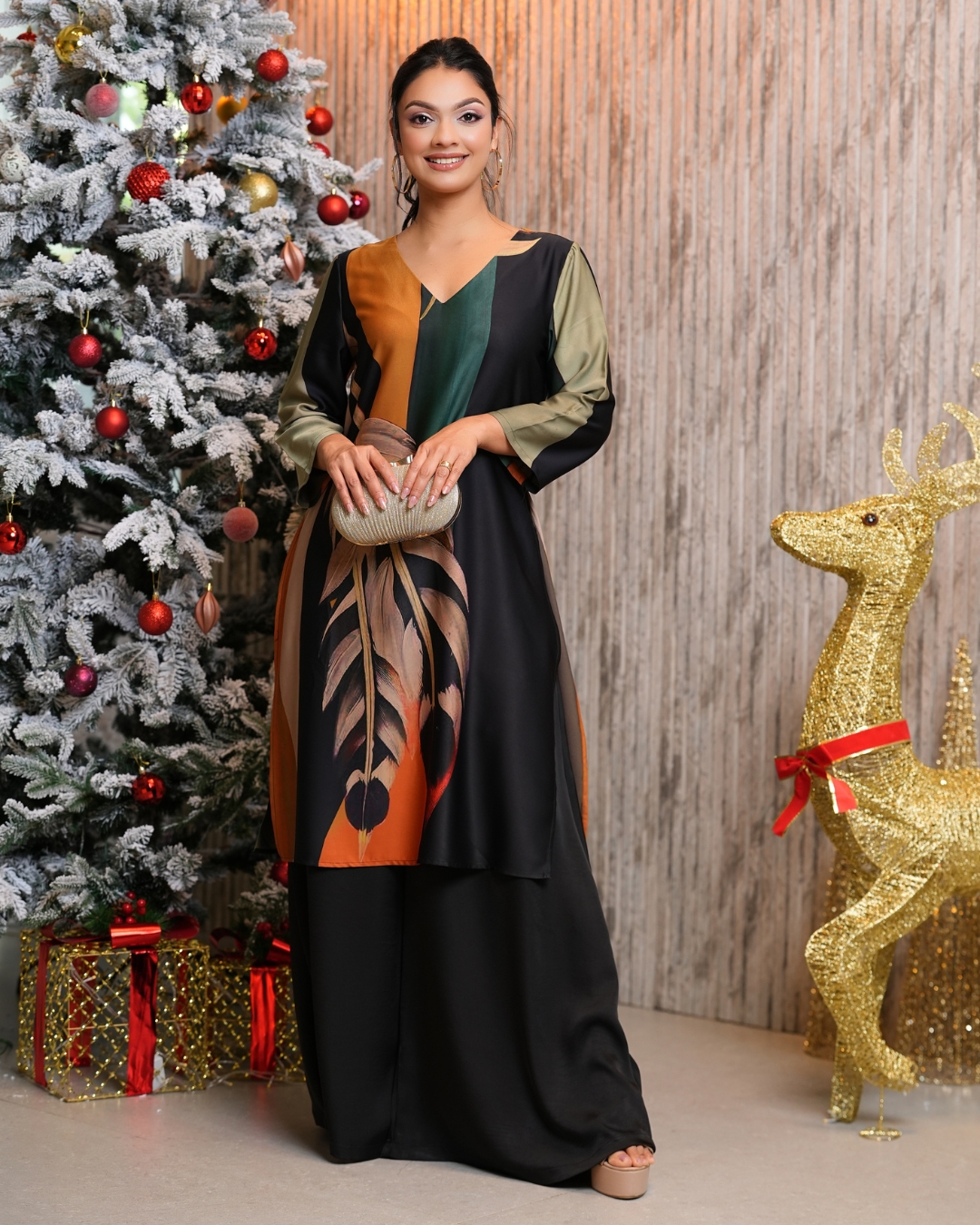 V-Neck Detail Kurta Top - Image 5