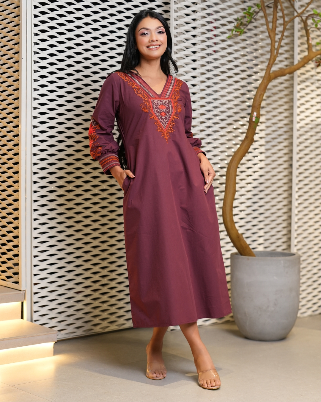 Embroidery Detail V-Neck Midi Dress - Image 4