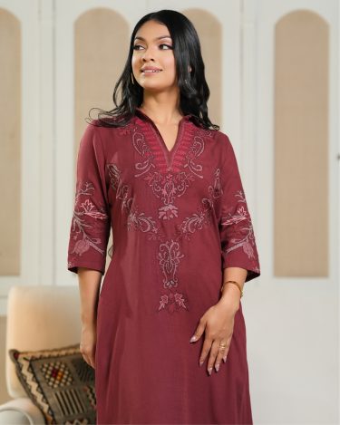 Embroidery Detail Collared Maxi Dress