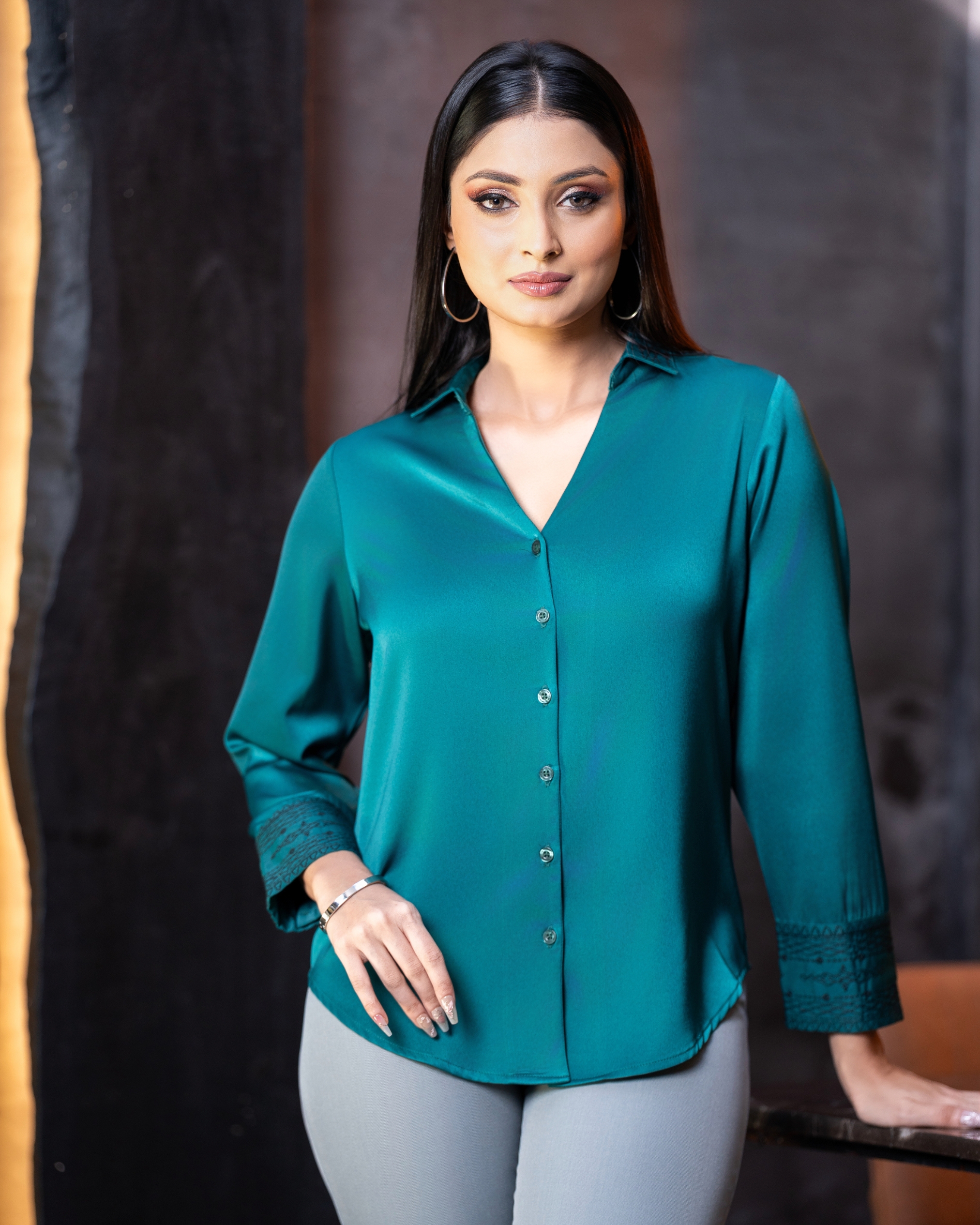 Embridered Sleeve Cuff Detail Shirt Blouse