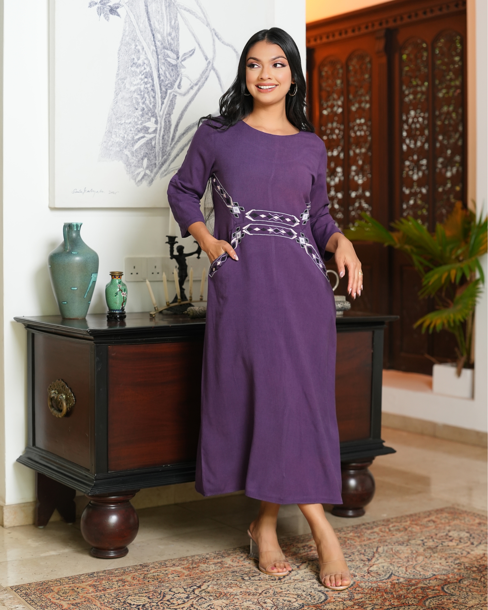 Geometric Embroidery Detail Midi Dress - Image 4