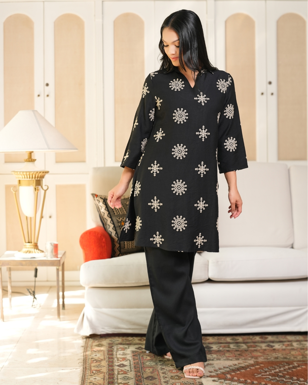 Geometric Embroidered Kurta - Image 6