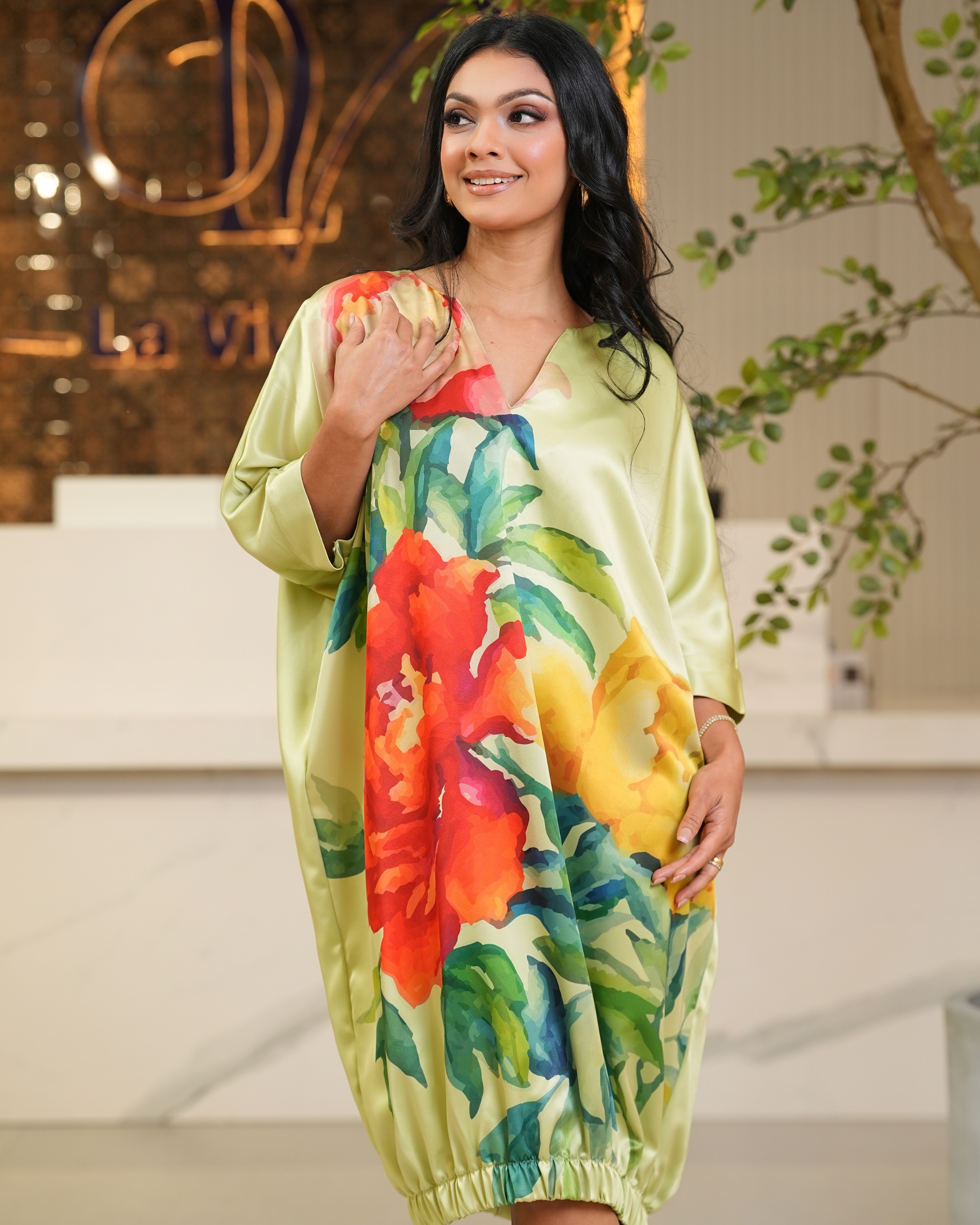 Floral Printed V-Neck Short Balloon Dress